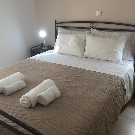 Open Concept 1 Bedroom Apartment Нафплион Екстериор снимка