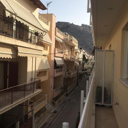 Open Concept 1 Bedroom Apartment Нафплион Екстериор снимка